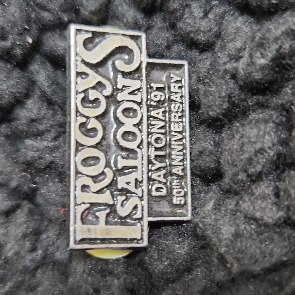 Vintage Collectable 50th Anniversary Froggy's Saloon Daytona Beach Lapel Pin